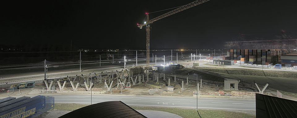 Livebild Baukamera 1 - Webcam 'Gesamtpanorama Ostseite' - Baustelle Neubau GWP Terminal Verwaltungsgebäude, Wundschuh bei Graz (ca. 5 Minuteninterval)